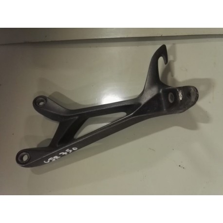 support repose pied arrière gauche suzuki 750 GSR