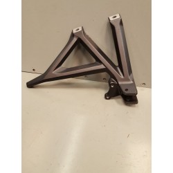 P1085002-support repose pied arrière droit Honda 1100 africa twin 2024-Honda 1000 et 1100 Africa Twin -okazmoto.fr