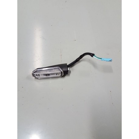 P1081686-Clignotant avant droit Honda X-ADV-Honda X-ADV-okazmoto.fr