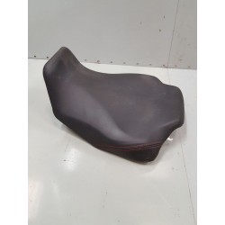 P1084356-selle avant Honda CB 650 R 2022-selle-okazmoto.fr