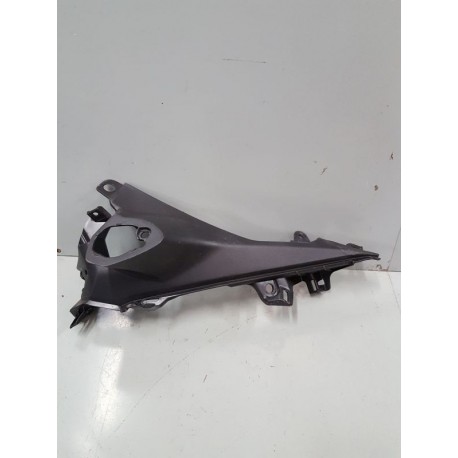 P1087342-Cache inférieur rétroviseur droit Honda Forza 125 / 350 2024-Honda Forza 125 / 350 2021 - 2024-okazmoto.fr