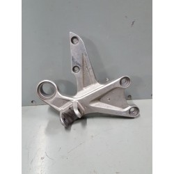 P1088902-Support repose pied avant droit Honda CBR 1000 RR 2017-support repose pied-okazmoto.fr