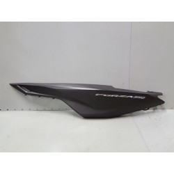 P1089102-flanc arrière gauche Honda 350 Forza 2022-Honda Forza 125 / 350 2021 - 2024-okazmoto.fr