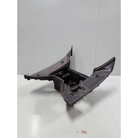 P1088533-Marche pied Honda SH 300 2019-carénage divers-okazmoto.fr