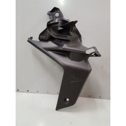 P1085591-carénage intérieur droit Honda 750 Hornet 2023-tête de fourche-okazmoto.fr