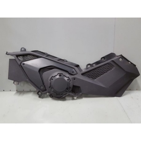 P1088972-Carénage supérieur marche pied droit Honda X-ADV 2021-Honda X-ADV-okazmoto.fr