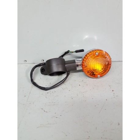 P1076586-Clignotant avant gauche Kawasaki VN 800-clignotants-okazmoto.fr