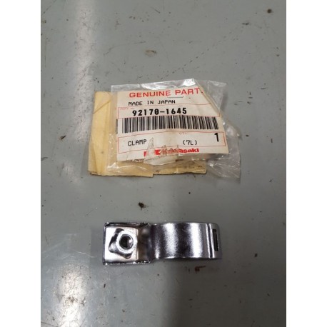 P1091474-Fixation tôle échappement Kawasaki VN 1500-échappement-okazmoto.fr