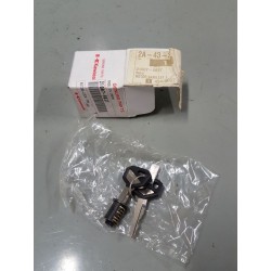 P1091443-Barillet clés réservoir essence kawasaki ZR7-zr7-okazmoto.fr