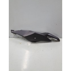 P1090826-coque arrière gauche Honda CB 650 R 2023-cache latéral gauche-okazmoto.fr