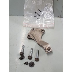 P1091335-Support pot échappement Akrapovic Yamaha Xmax 125 2017-125 xmax 2011-okazmoto.fr