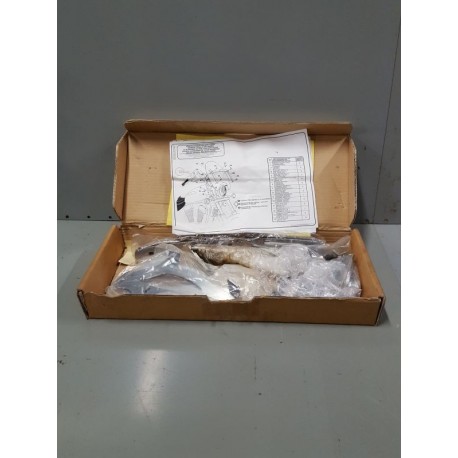 P1081941-Kit support universel pare brise GIVI custom-accessoires divers-okazmoto.fr