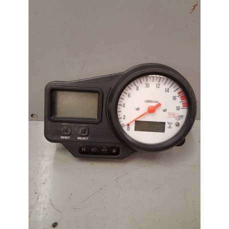P1092485-Compteur Yamaha R6 1999 - 2000-compteur tableau de bord-okazmoto.fr
