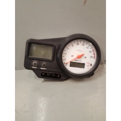 P1092491-Compteur Yamaha R6 2001 - 2002-compteur tableau de bord-okazmoto.fr