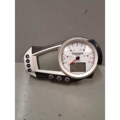 P1092477-Compteur Triumph Speed Triple 2004-entourage compteur tableau de bord-okazmoto.fr